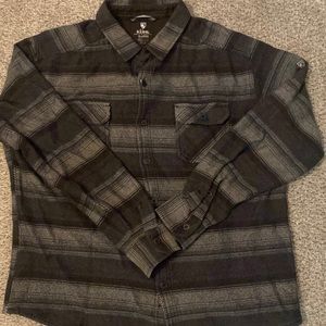 Men’s Kuhl Heavyweight Buttoned Flannel XL Black & Grey